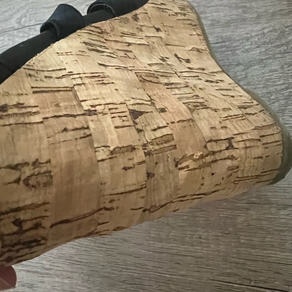 Steve Madden Strappy Leather Chunky Wedge Sandal - Picture 6 of 7